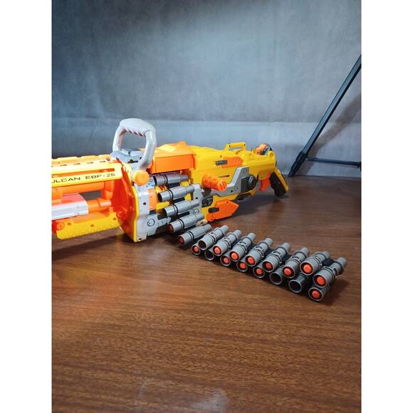 NERF VULCAN EBF-25 GUN /BELT/DARTS WORKING CONDITION - Picture 7 of 7